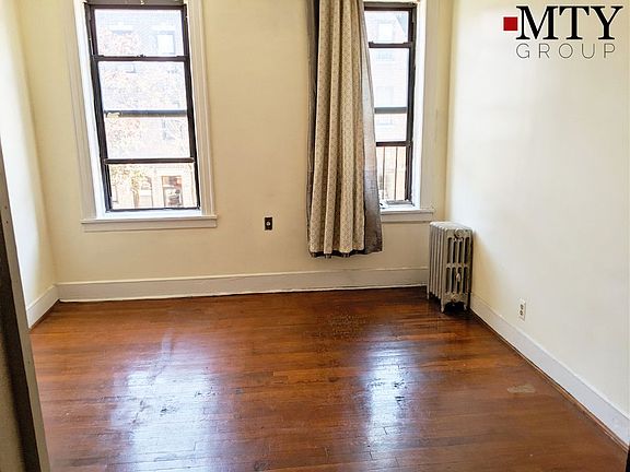 3rd image of 4526 40th St #2F