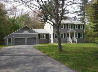 46 Cricket Ln, Dracut, MA 01826