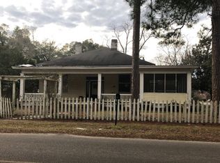 611 3rd Ave, Kingstree, SC 29556