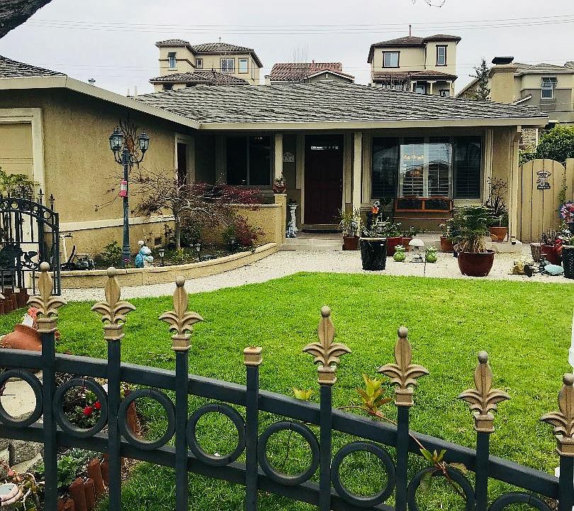 2nd image of 234 Sylvia Ave
