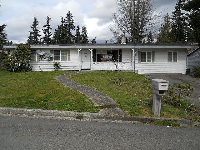 1st image of 1829 200th Pl SW