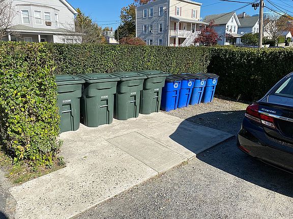 2nd image of 432 W William St