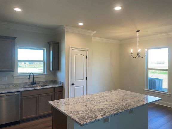 3rd image of 288 Marie Claire Dr