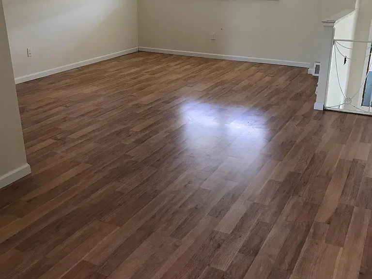 1228 W Master St — Photo 5