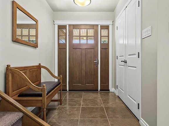 2nd image of 6526 S Laurentian Way SW