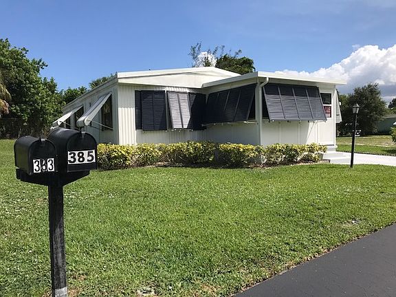 2nd image of 385 NE Jade Cir