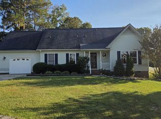 7667 Rockcliff Rd, Fayetteville, NC 28314