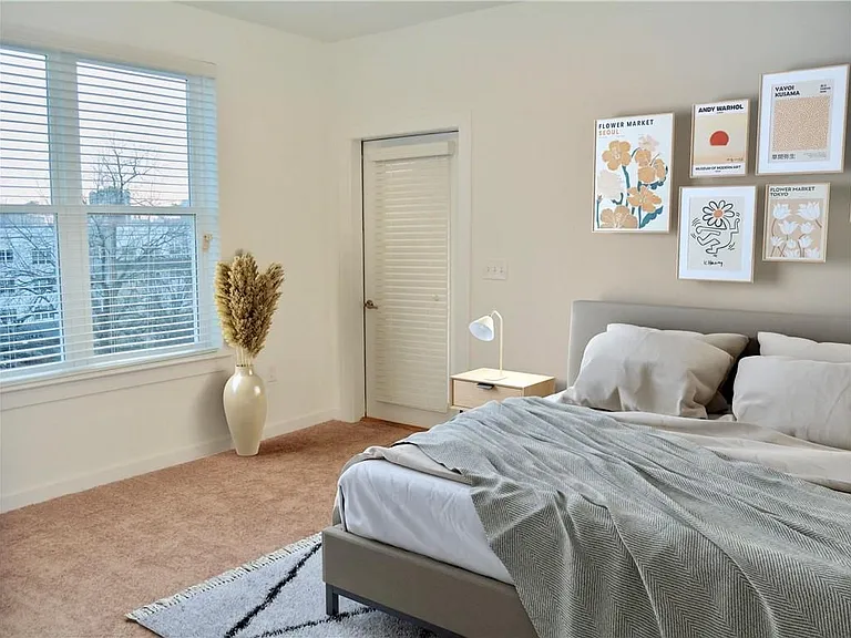525 Parkway Dr #518 — Photo 6