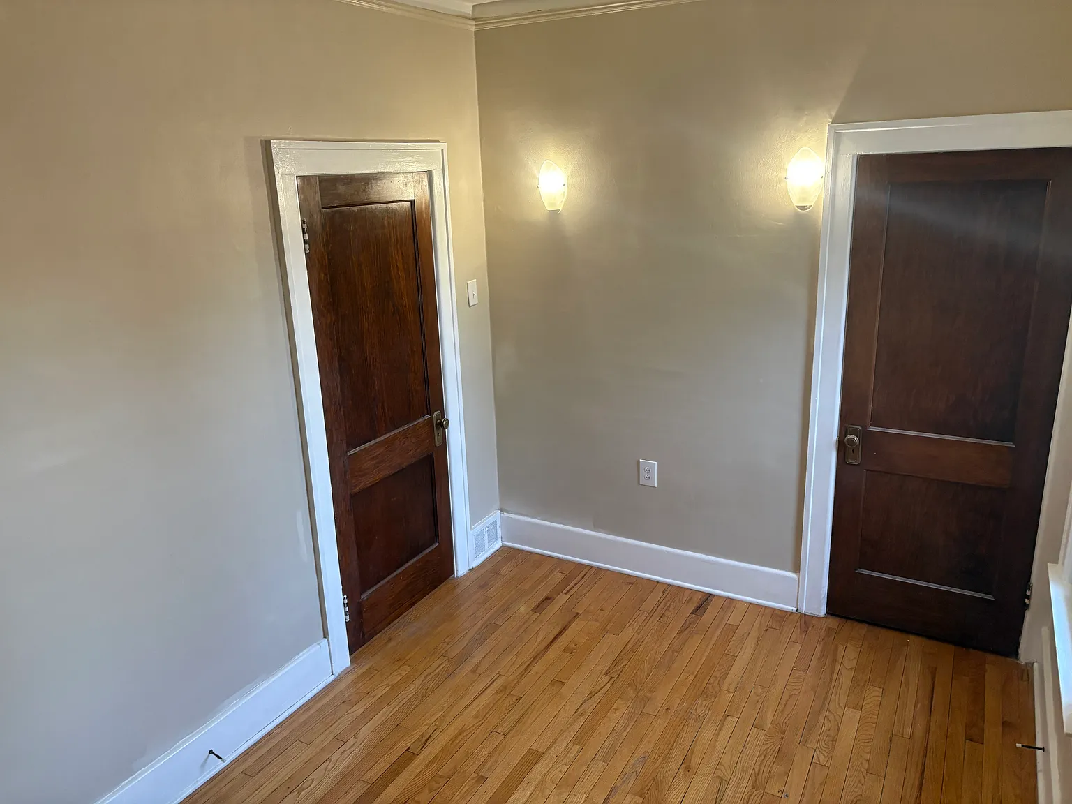 3 bed, 1900 sqft, $1,600 — Photo 4