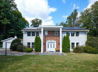 49 Saldo Cir, New Rochelle, NY 10804