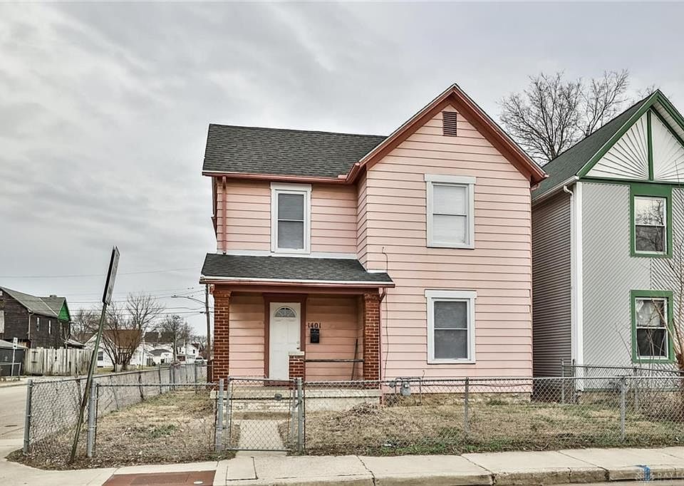 1st image of 1401 Leonhard St