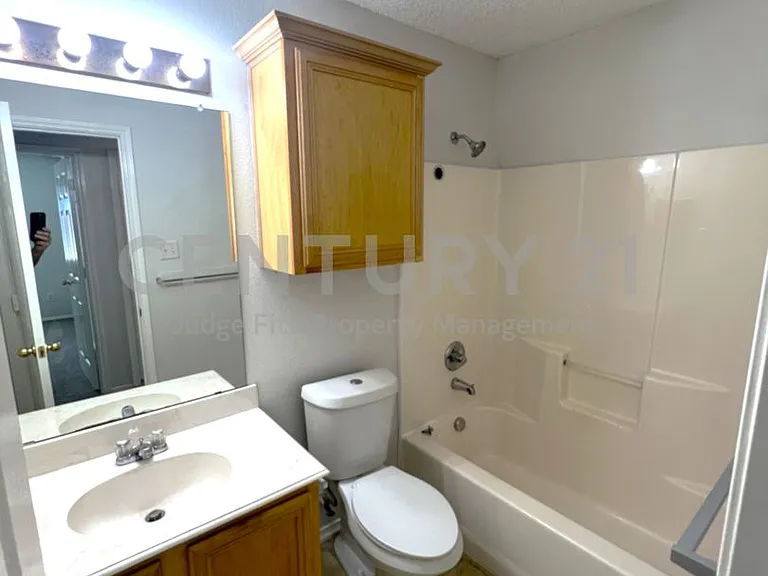 112 Walnut Ln — Photo 13