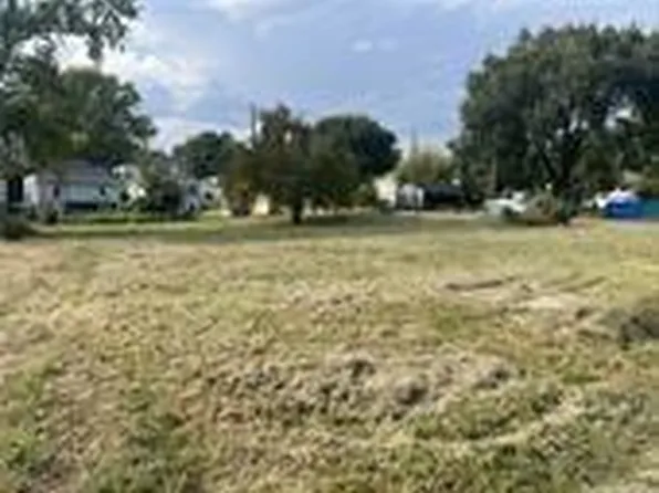 1002 S 17th St, Saint Joseph, MO 64507