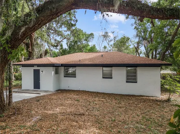 1021 Carlton Ct, Leesburg, FL 34748