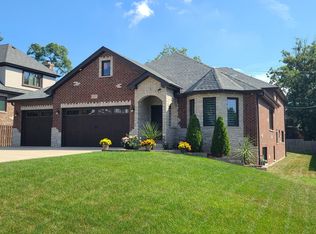 10057 S 86th Ct, Palos Hills, IL 60465