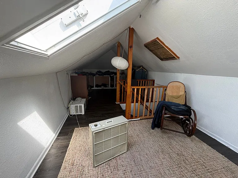 1410 S Cloverdale St — Photo 24