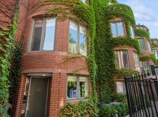 414 W Wisconsin St APT F, Chicago, IL 60614