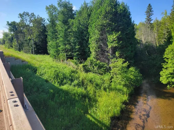 6382 Us Highway 41 S, Marquette, MI 49855