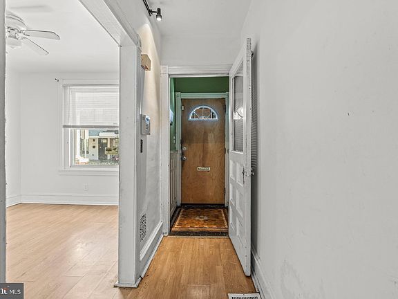 5th image of 414 N Salford St