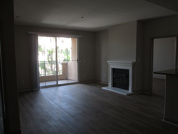 4th image of 3623 Jasmine Ave APT 211