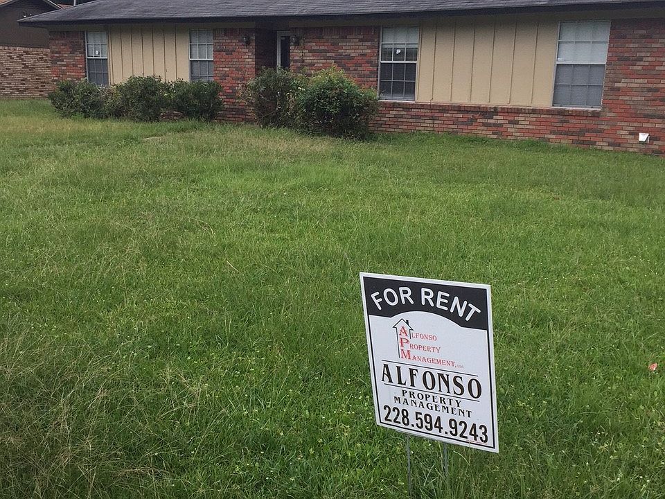 1st image of 1106 Debra Dr