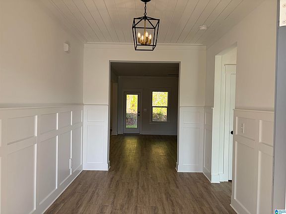 3rd image of 2036 Adams Ridge Dr