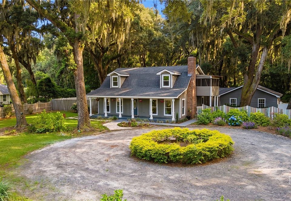 1st image of 203 Rabbit Hill Road