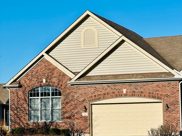 1 Austrian Ct, Lake In The Hills, IL 60156