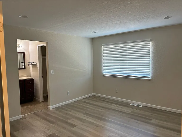 239 Almondtree Ln — Photo 17