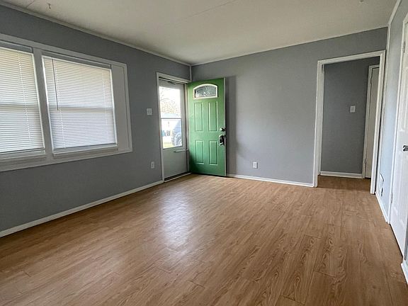 3rd image of 7341 E 54th St