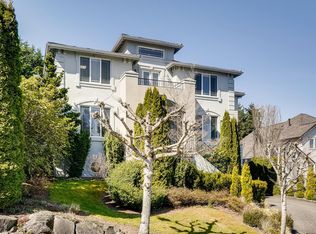 4445 160th Ave SE #1, Bellevue, WA 98006