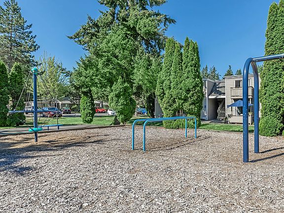 Family-Friendly Play Area at Cottage Bay Apartment Homes, Bremerton, WA