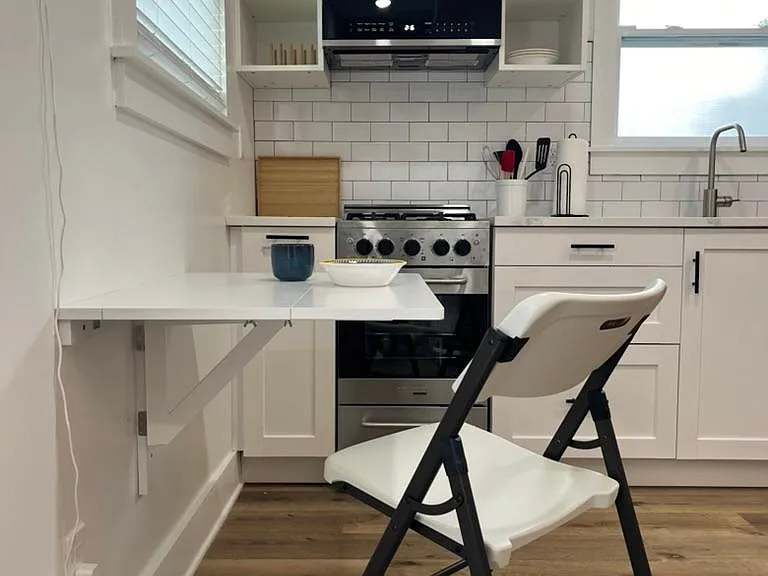 2810 N Mitchell Ave #B — Photo 10