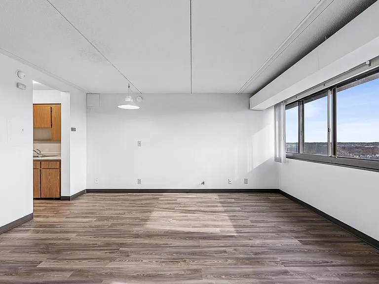 Chateau Student Housing Cooperative — Photo 9
