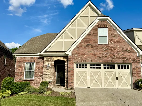 883 Cherry Grove Dr, Hendersonville, TN 37075