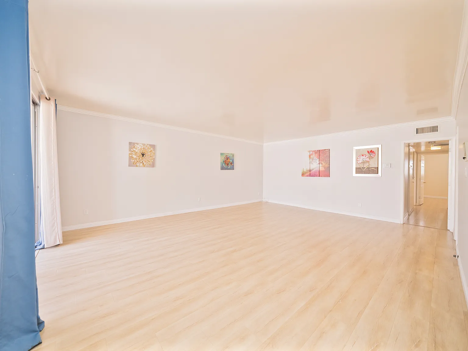 2 bed, 1313 sqft, $2,900 — Photo 2