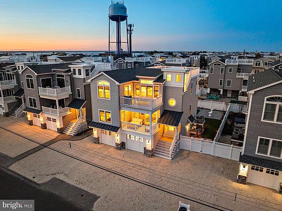 2nd image of 9 W Harding Ave