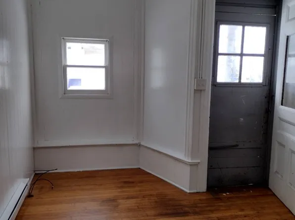 1124 Lenox Ave APT 2, Utica, NY 13502