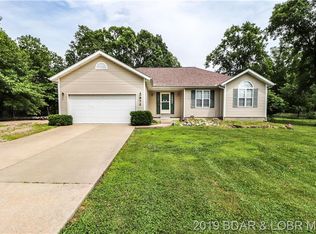 872 Bear Paw Rd, Camdenton, MO 65020