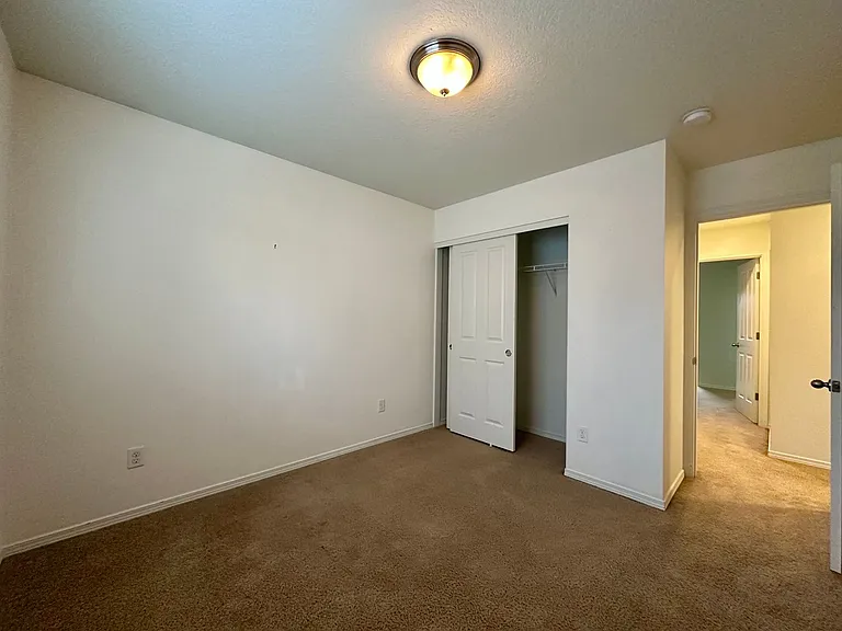 18885 Rose Rd — Photo 25