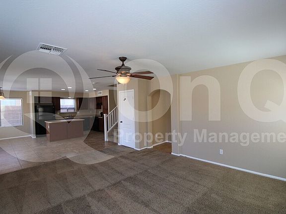 3rd image of 650 E Leslie Ave