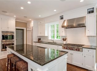 12 Matson Rdg, Old Lyme, CT 06371