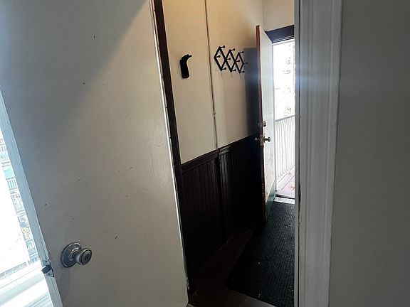 5th image of 39 Dunlap St APT 3