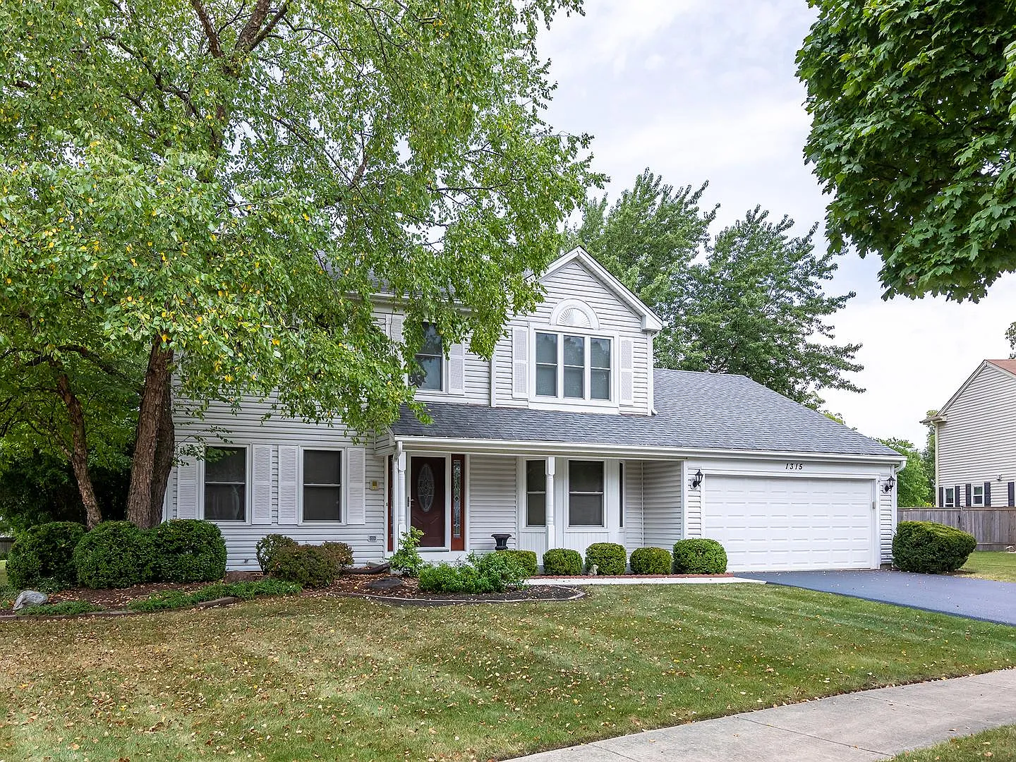 1315 Lilac Ln photo 1