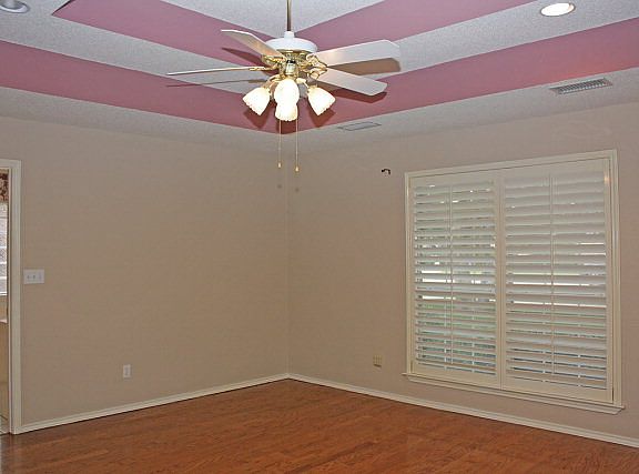 5th image of 4109 Baybrook Dr