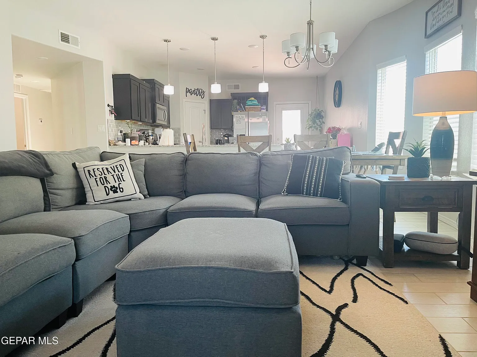 4 bed, 2.0 bath, 1489 sqft, $1,950 — Photo 3