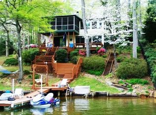 382 Hillside Dr, Inman, SC 29349