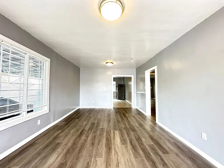 574 Duboce Ave — Photo 10