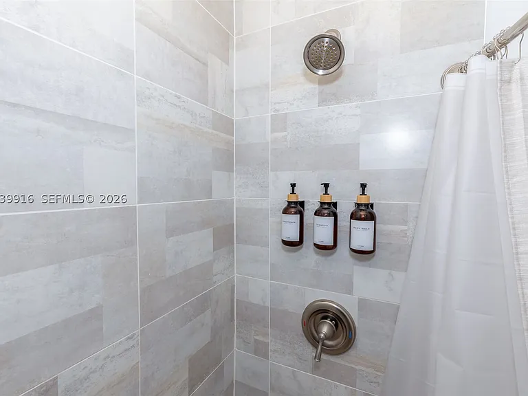 6801 Park St #6801 — Photo 27