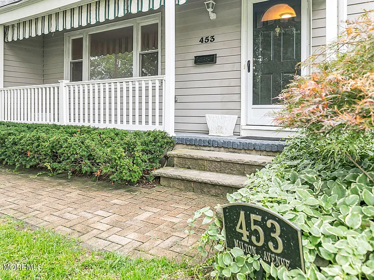 453 Milton Ave — Photo 5